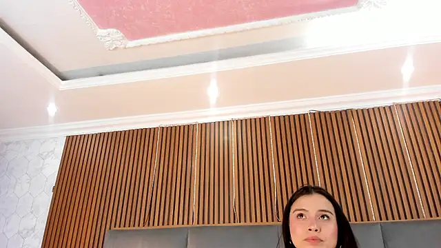 VictoriaKyros webcam