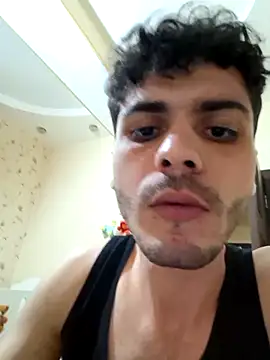 Handsomeboy3344 webcam