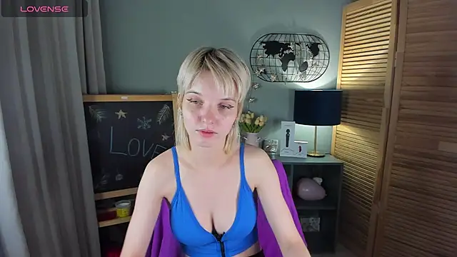 madelaineses - Madelaineses's free webcam - UK Sex Cams