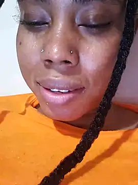 HONEYSWEETS_LIVE webcam