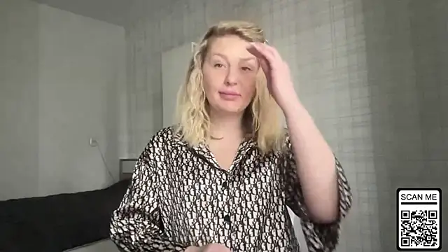 Blondie_xoxoxo webcam