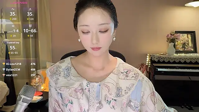 成都妹子，每月1到3次王子秀，无限更新小视频，王子免费偷窥私秀（希望哥哥莫名向我投喂大钻石💎～）