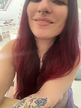 LunaMoongirl webcam