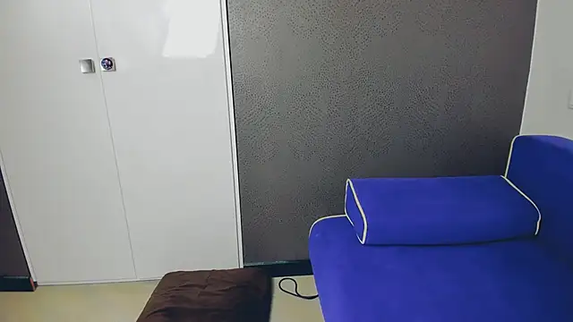 BrilliantGirll webcam