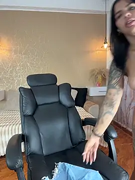 Cleopatra_Fit webcam