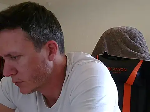 TroyDieselXXX webcam