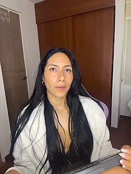 ArianaReynoldss webcam