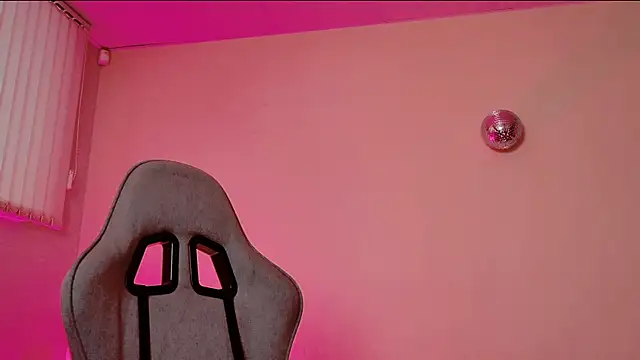 Yoka_paradoXXX webcam