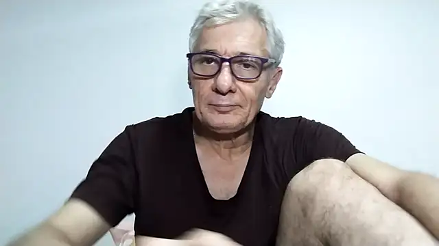 BIGUNCUTHARDCOCK webcam