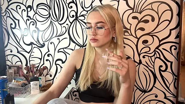 Kat_Catherine webcam