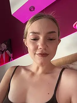 milamoone - MilaMoone's free webcam - UK Sex Cams