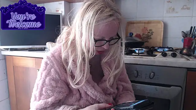 martachatte - Martachatte's free webcam - UK Sex Cams