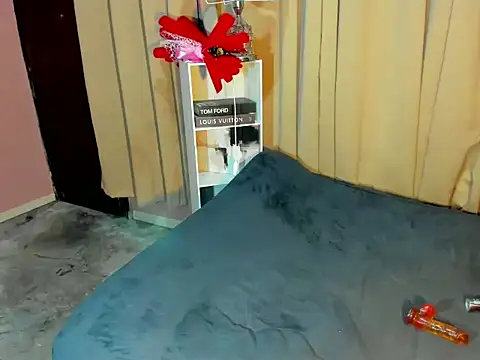 ClassyTemptressX webcam