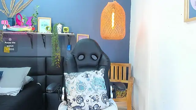 yessila_parker webcam