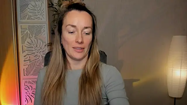 RebeccaMartinez webcam