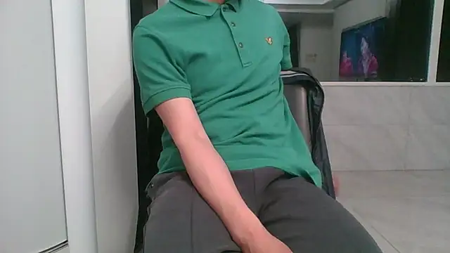 nole_china7 (Ask my age) - talk / fun / cum