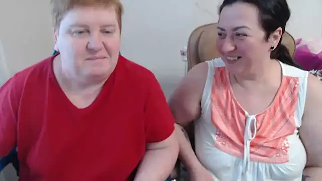 Bertie_Adeline webcam