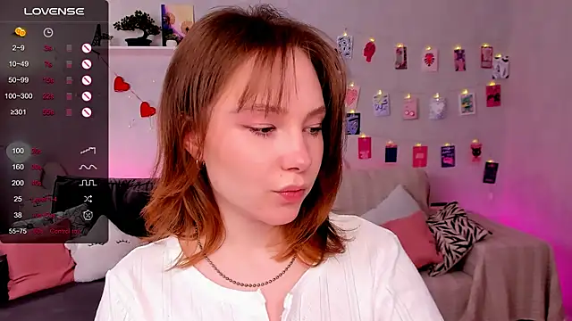 LanaBlu_ live sex cam