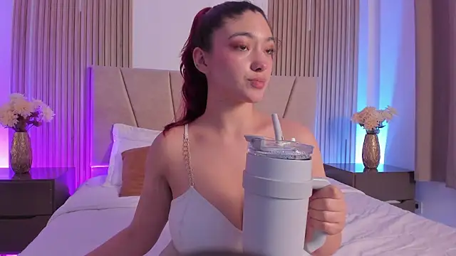 Victoria_Beaumont webcam