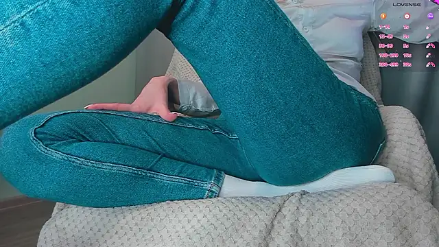 queen_carly - Queen_carly's free webcam - UK Sex Cams