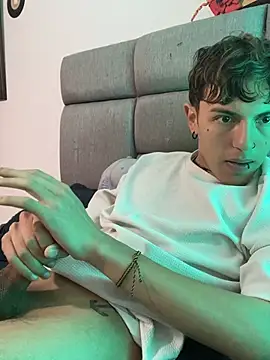 NaytonFreeman webcam