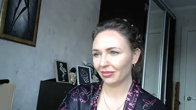 AngelinaLove28 webcam