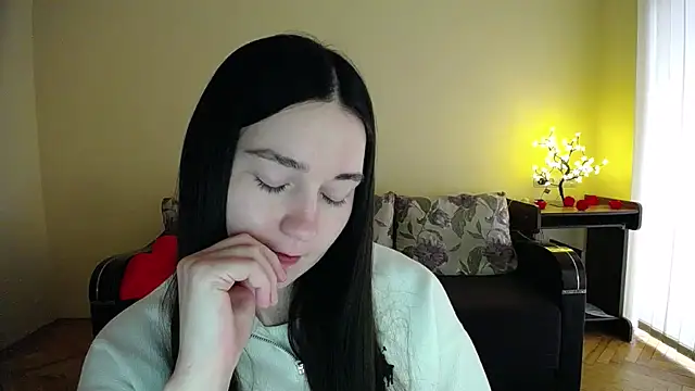 Pretty_shy webcam