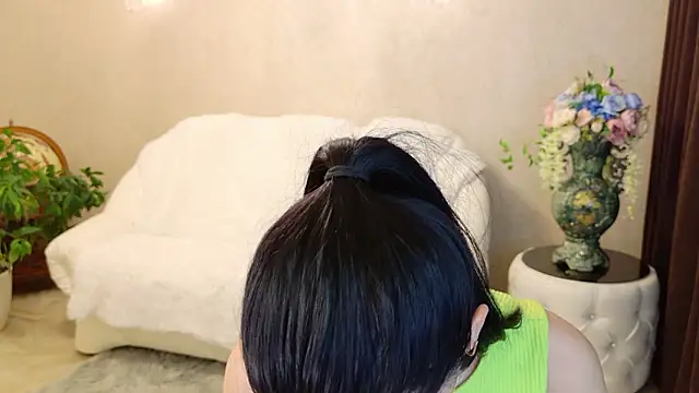 LovelyBeatrice webcam