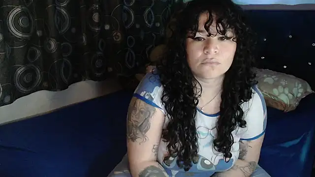 ANGELIQUE_KLANE webcam