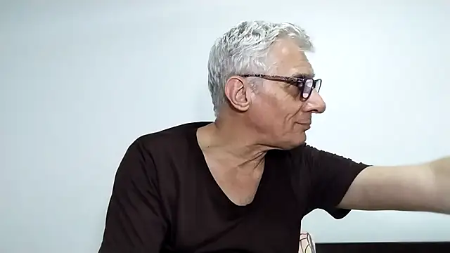 BIGUNCUTHARDCOCK webcam