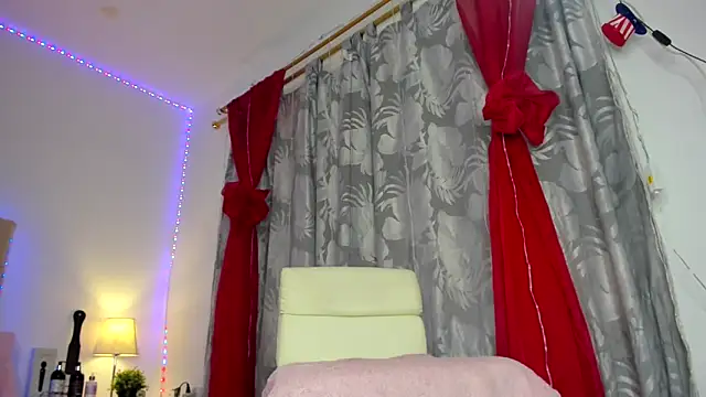 shantallhotxx webcam