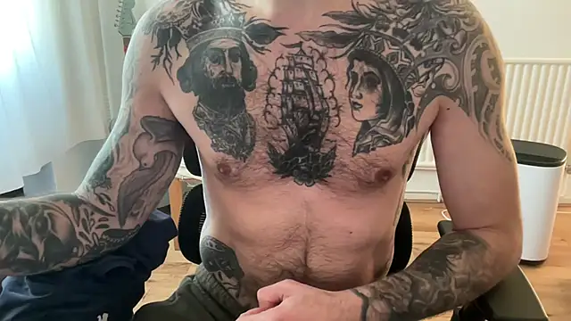 TattedUpSir webcam
