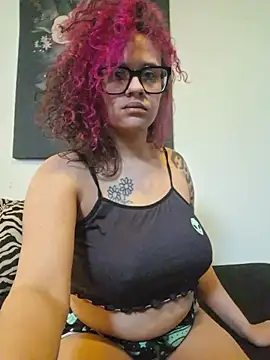 VelvetVixen_735 webcam
