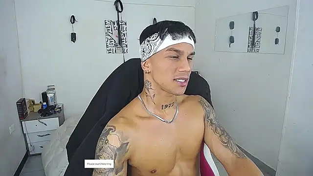 Leonard_Price webcam