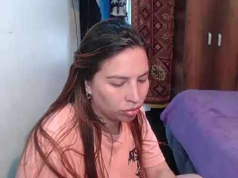 layanafuckass webcam