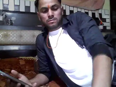 Stubborndesiboy webcam