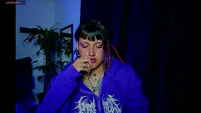 _sharlotte777 webcam