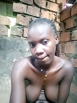 Black_juicy24 webcam