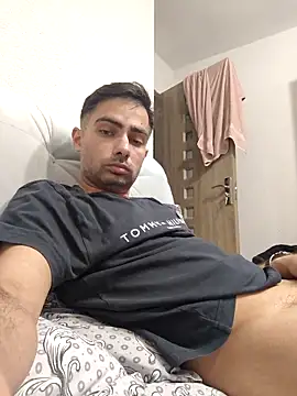 andreiiiii2025 webcam