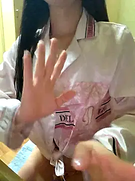 lyly_2k - Lyly_2k's free webcam - UK Sex Cams