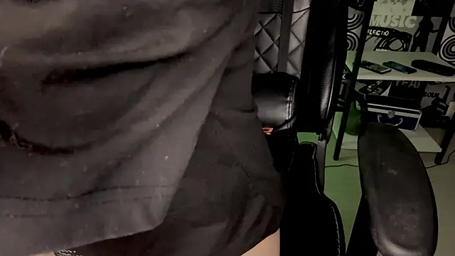 helgicuteness webcam