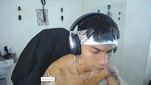 Leonard_Price live sex cam