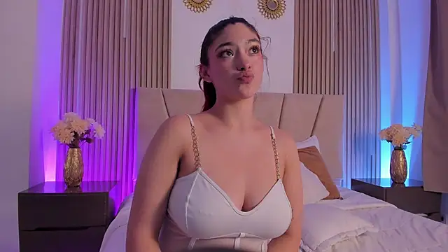 Victoria_Beaumont webcam