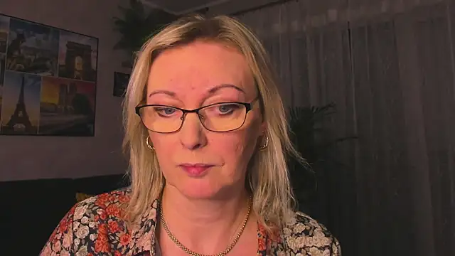 vanessa_chat - Vanessa_chat's free webcam - UK Sex Cams