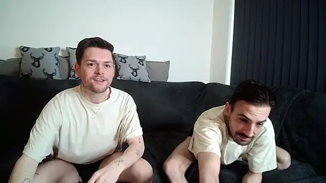 twotwinkhusbandss webcam