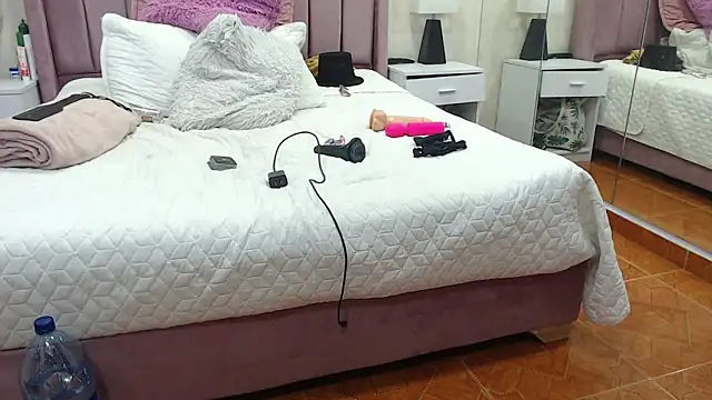 AriannaAdames webcam