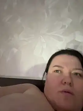 SunnyLeila2101 webcam