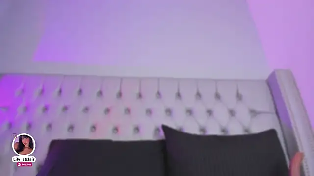 Lily_StClair webcam