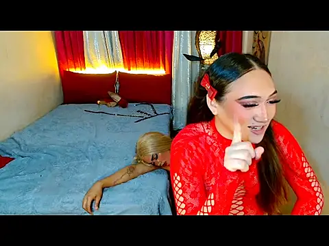 Phenomenal_Shemale webcam