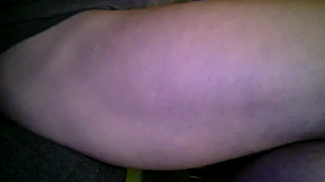 fusskuss2710 - Fusskuss2710's free webcam - UK Sex Cams